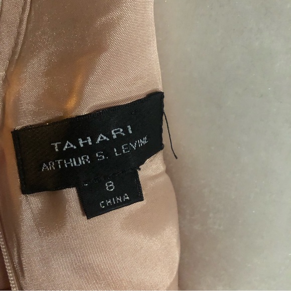 Tahari Cream Blush and Metallic Gold Floral Print Vintage Inspired Dress Sz 8 - Picture 6 of 9